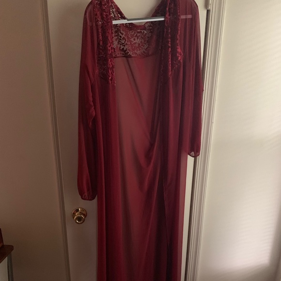 Long Mesh Robe - Picture 2 of 7